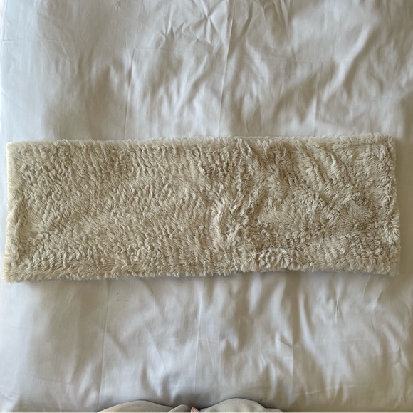 Faux Fur Tube Scarf - Picture 2 of 4